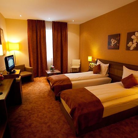 Top Rooms Aparthotel Boekarest Buitenkant foto