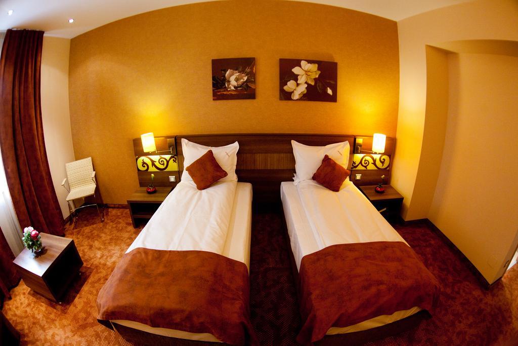 Top Rooms Aparthotel Boekarest Kamer foto